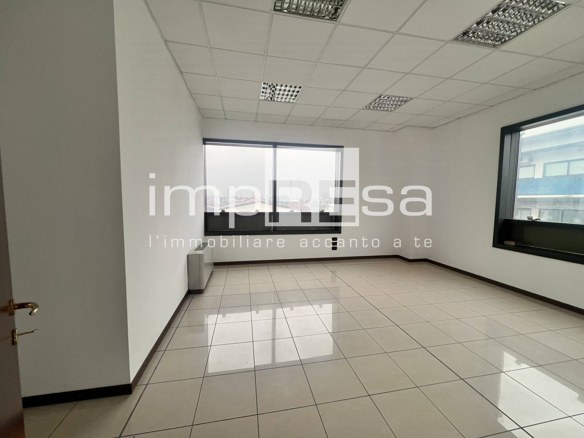 Ufficio in affitto a Marcon, Colmello