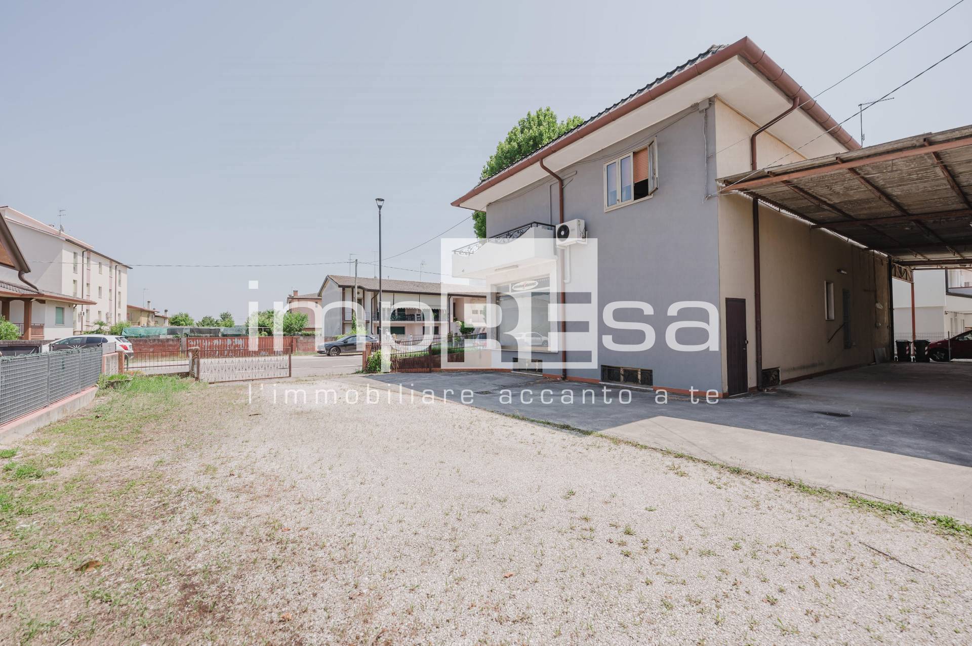 Magazzino in vendita a Quarto d'Altino