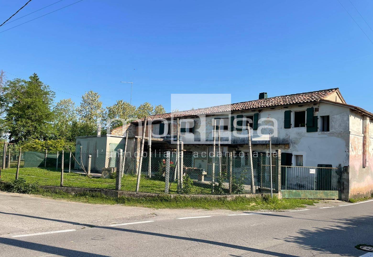 Rustico/Casale in vendita a Treviso, Ghirada