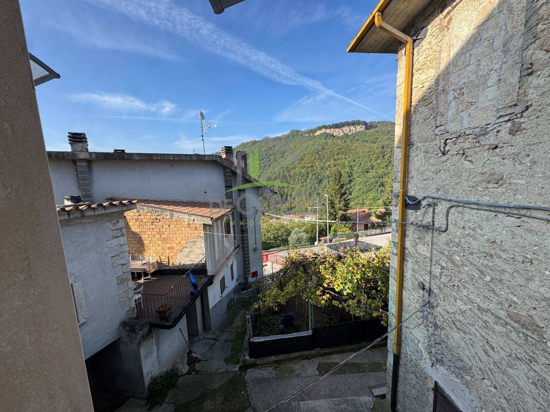 Casa singola in vendita a Ascoli Piceno, Castel Trosino