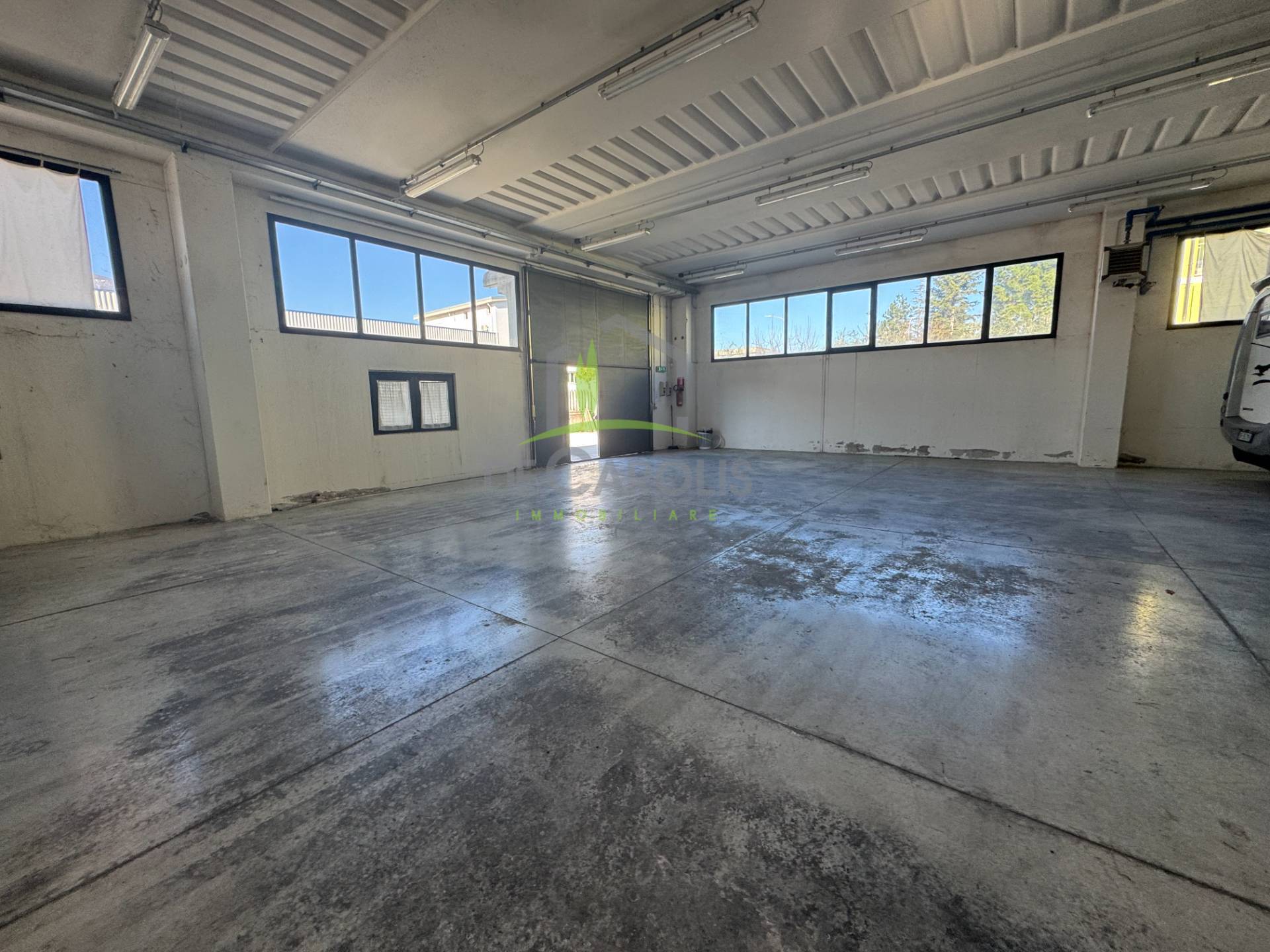 Capannone in vendita a Folignano, Piane di Morro