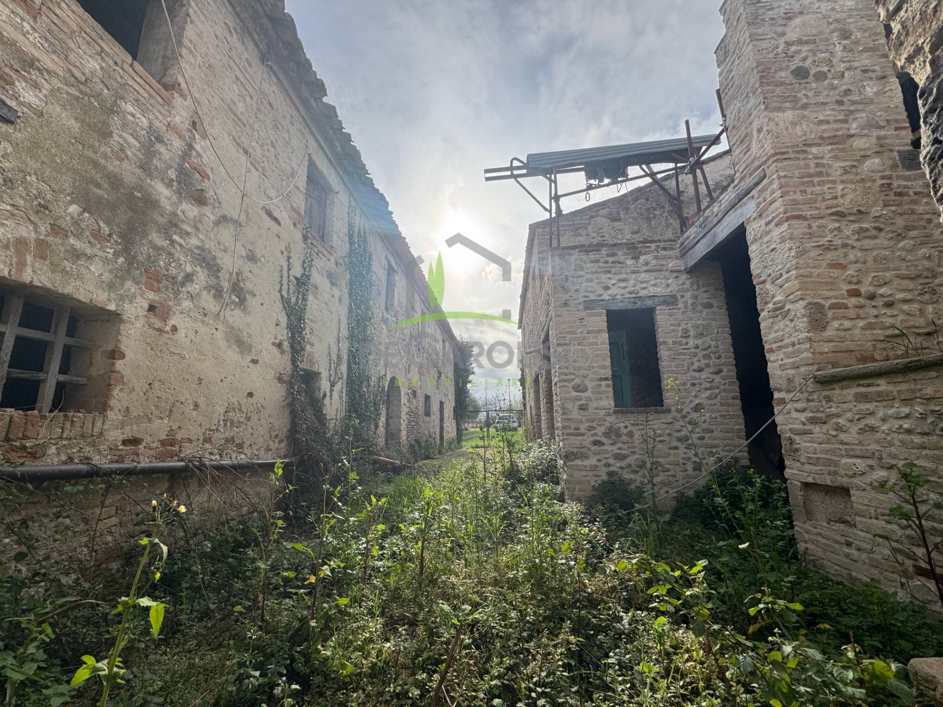 Borgo in vendita a Ascoli Piceno, Campolungo