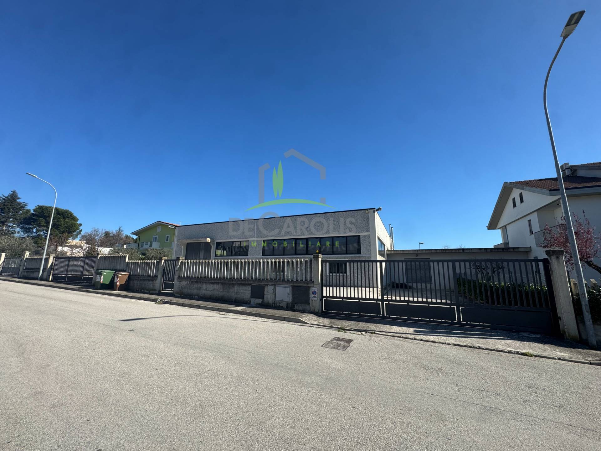 Capannone in vendita a Folignano, Piane di Morro