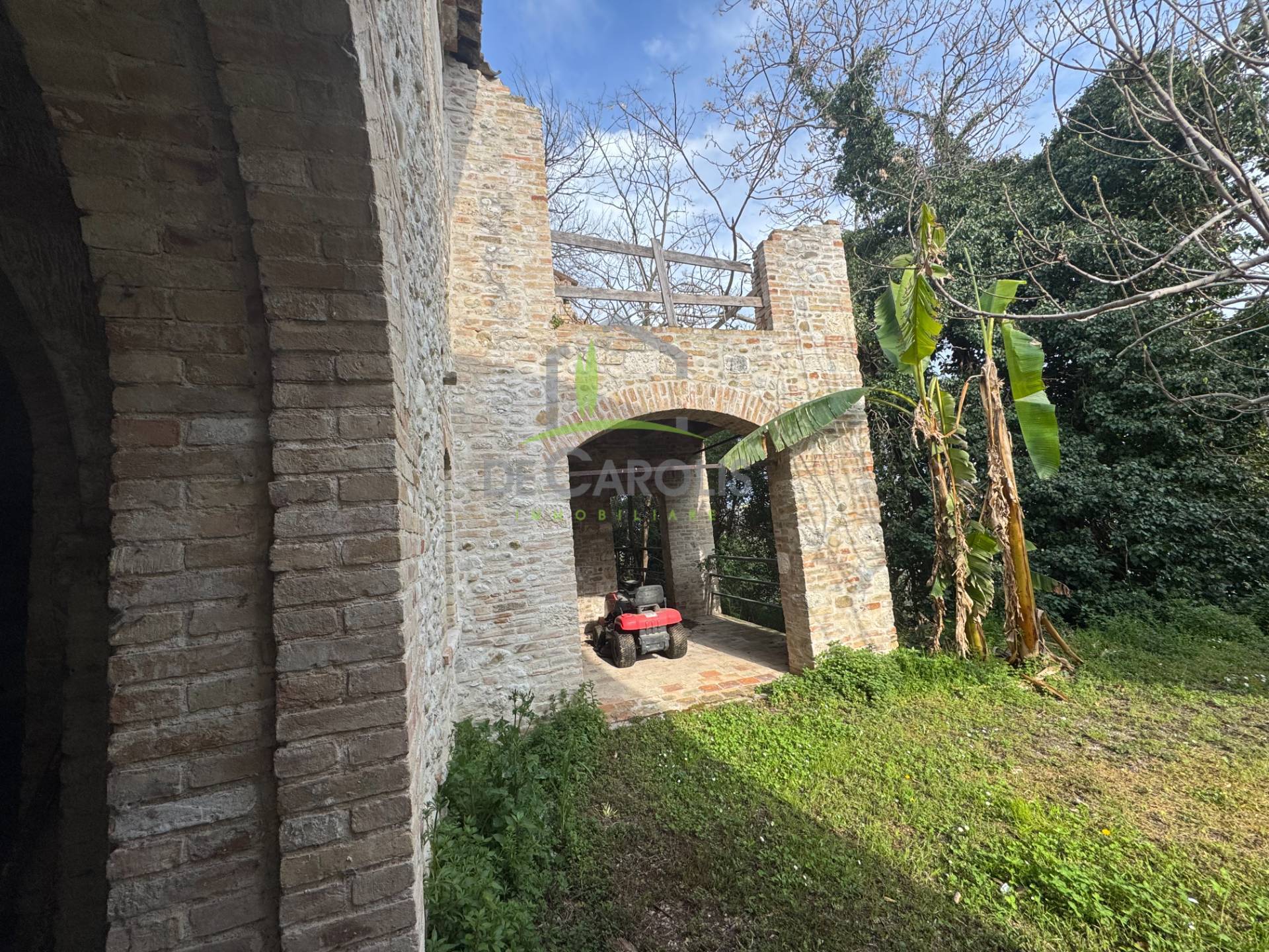 Borgo in vendita a Ascoli Piceno, Campolungo