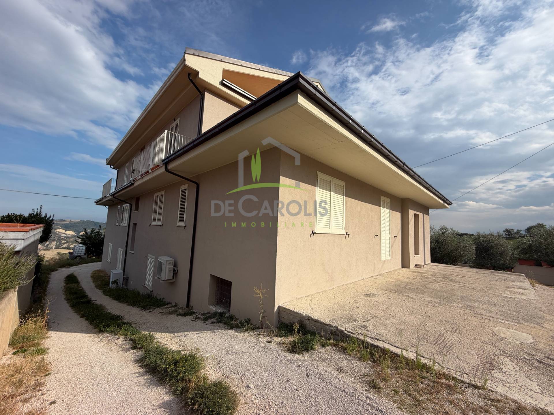 Appartamento in vendita a Castignano, Ripaberarda