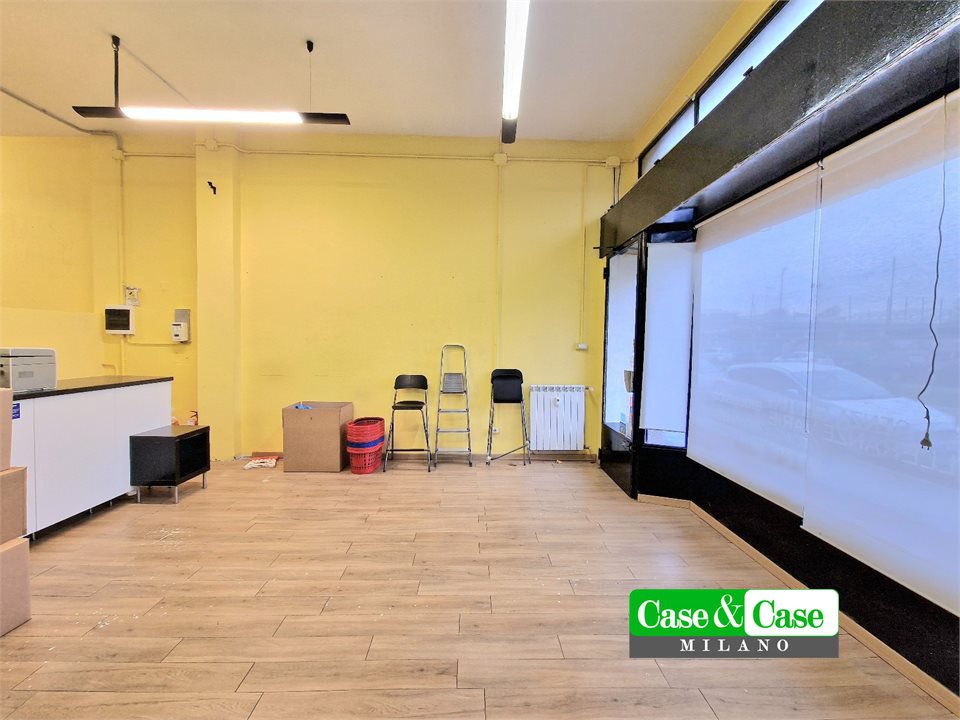 Locale commerciale in vendita a Milano