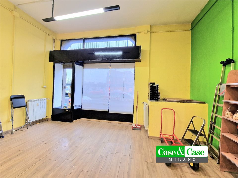 Locale commerciale in vendita a Milano