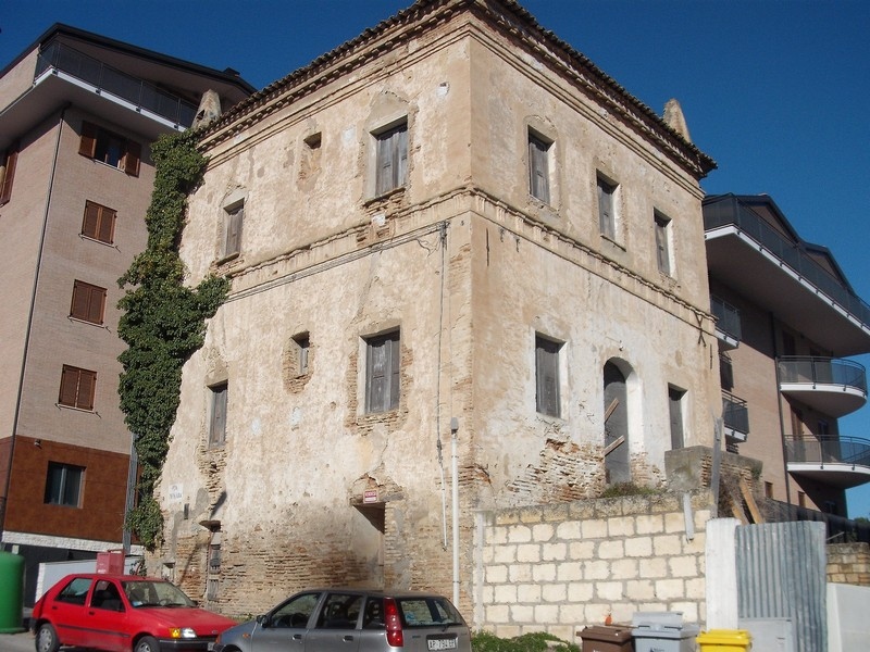 Casa singola in vendita a Vasto, 1 Centro storico
