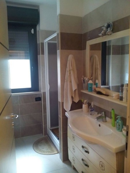 Appartamento con ingresso indipendente in vendita a Vasto, 3 Vasto Marina