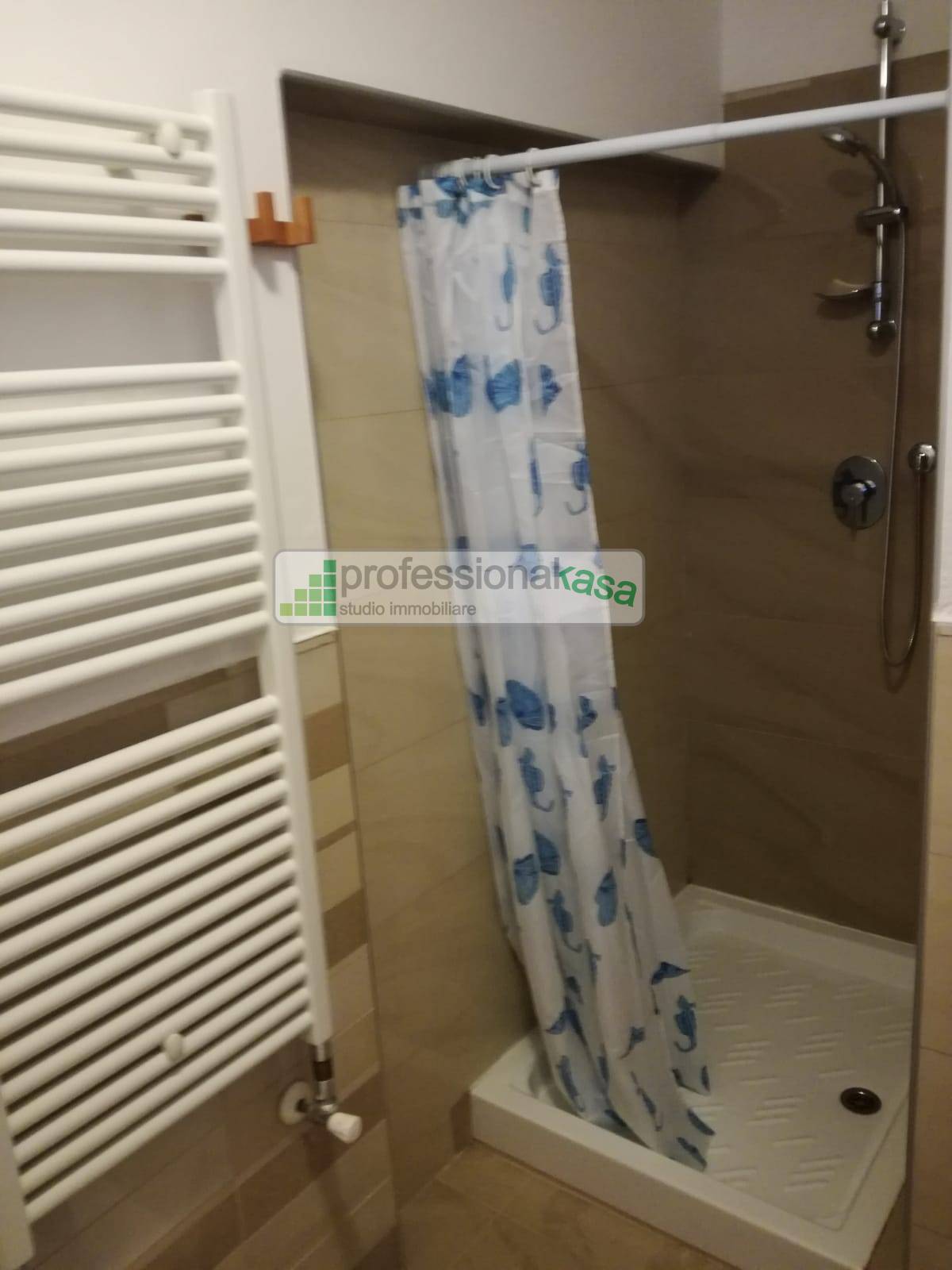 Appartamento con ingresso indipendente in vendita a Vasto, 1 Centro storico