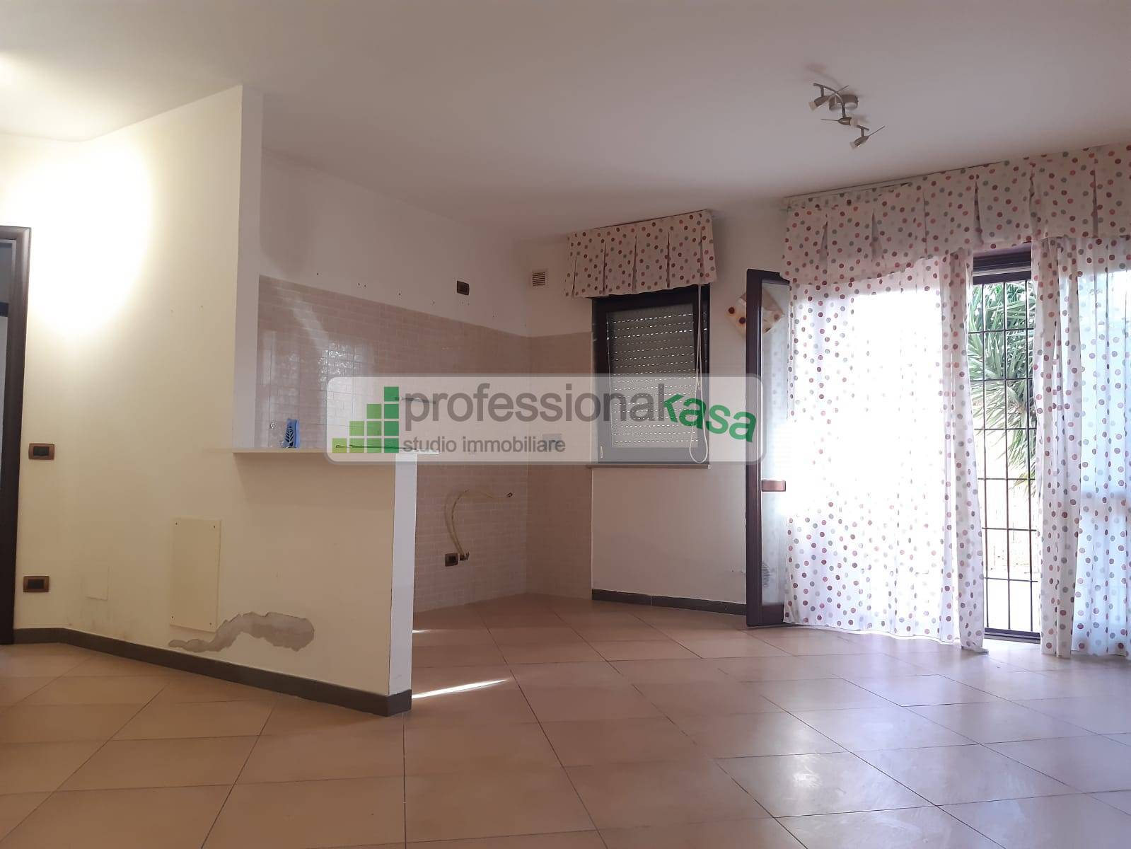 Appartamento con ingresso indipendente in vendita a Vasto, 2 Vasto Sud