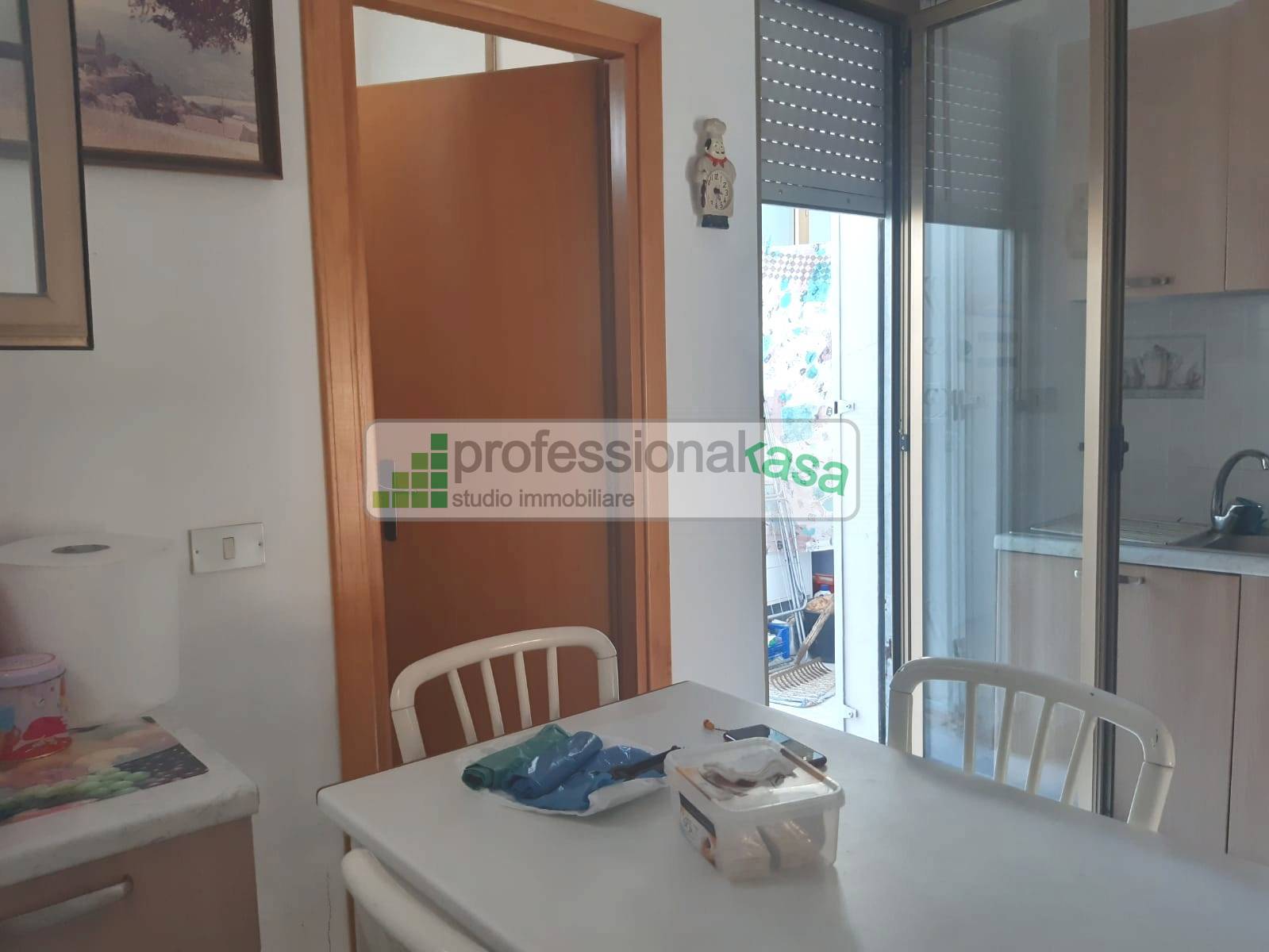 Appartamento con ingresso indipendente in vendita a Vasto, 4 Centrale Commerciale