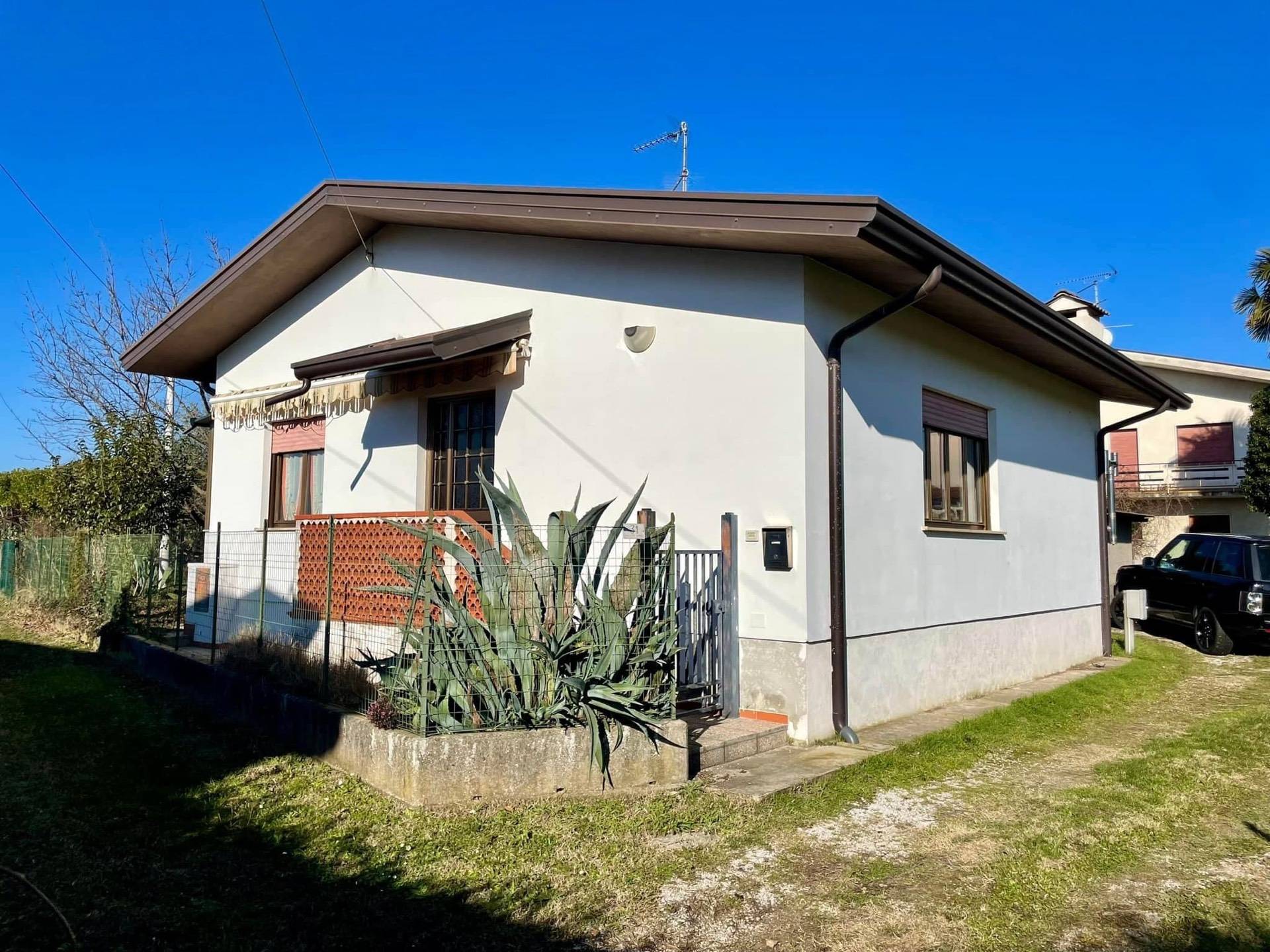 Casa indipendente in vendita a Staranzano