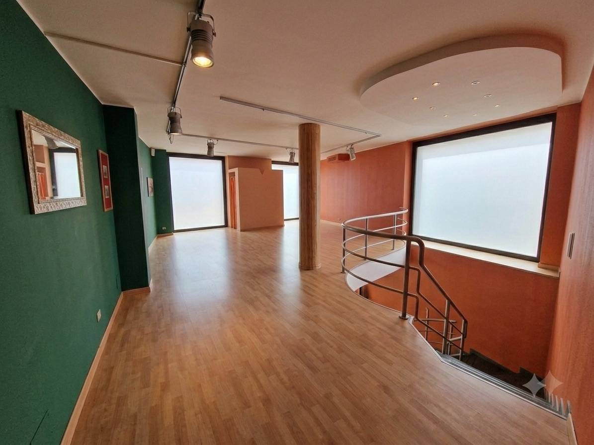 Locale commerciale in vendita a Cormons
