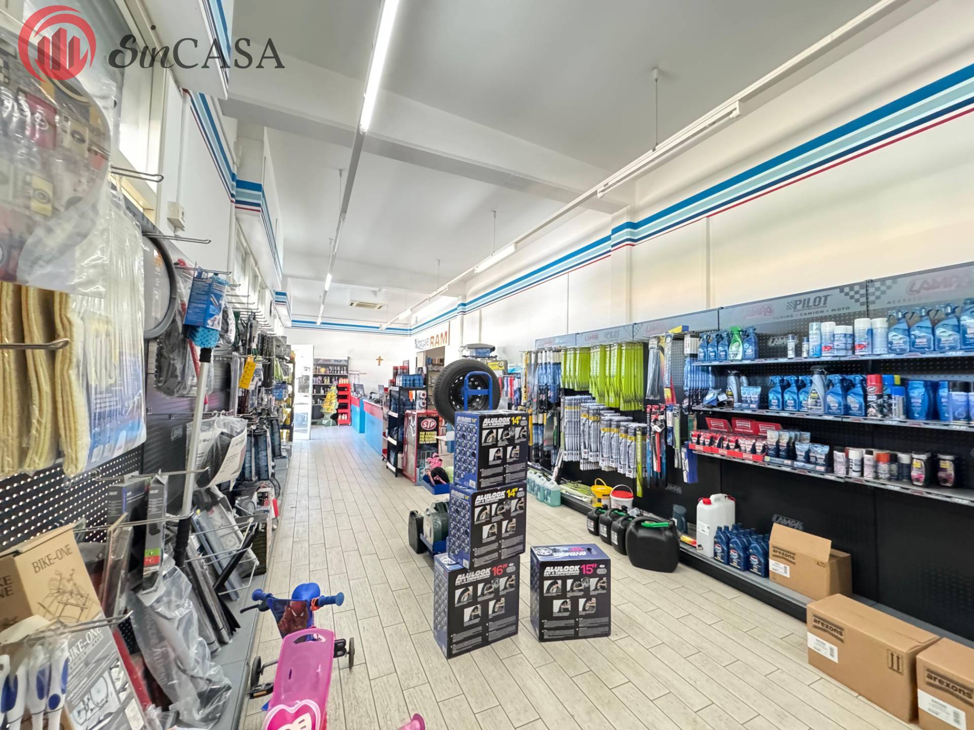 Locale commerciale in vendita a Ladispoli