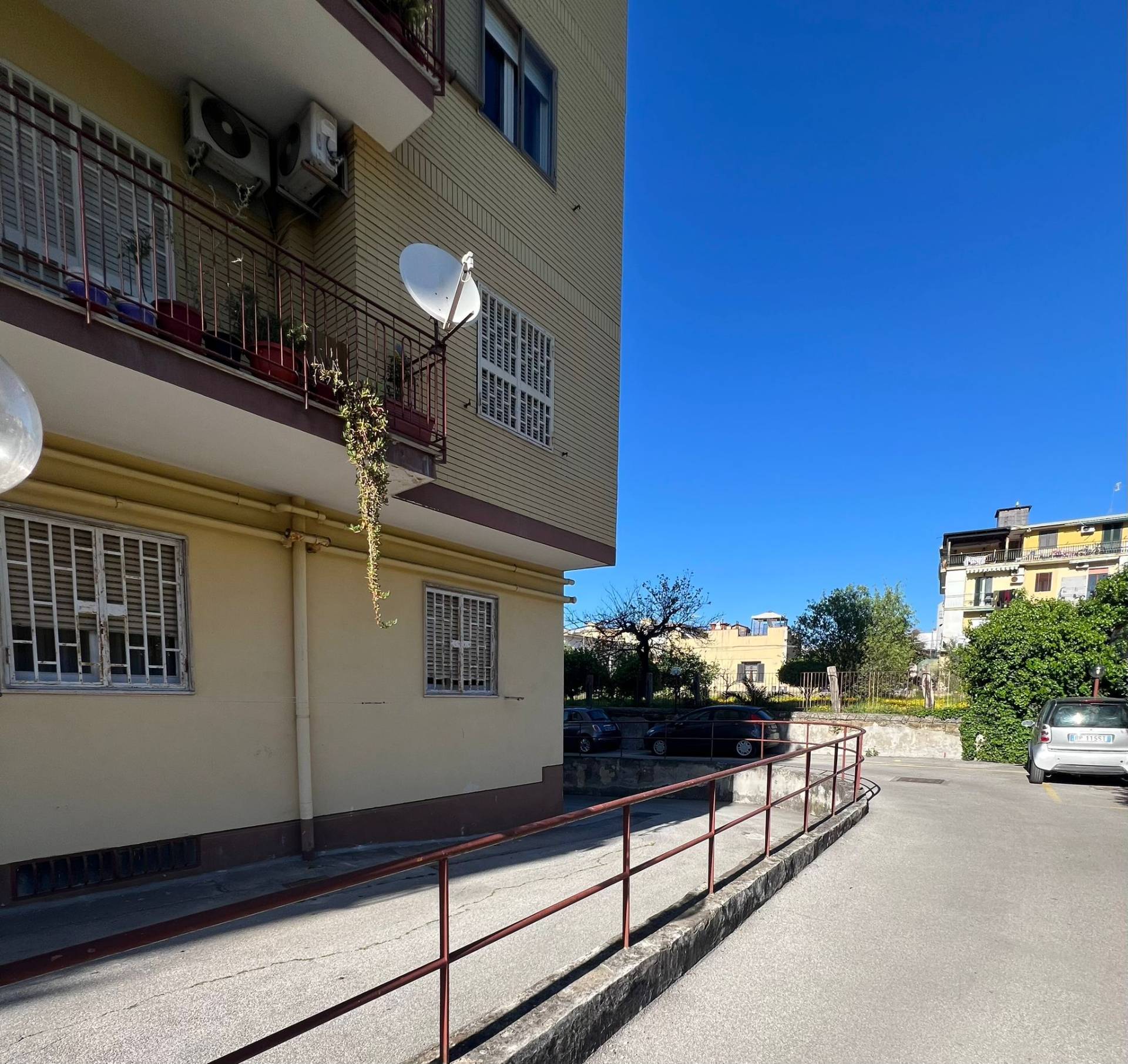 Deposito in vendita a San Giorgio a Cremano