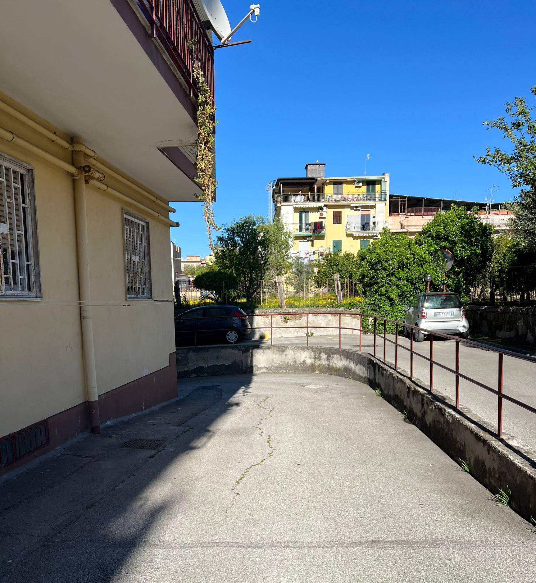 Deposito in vendita a San Giorgio a Cremano