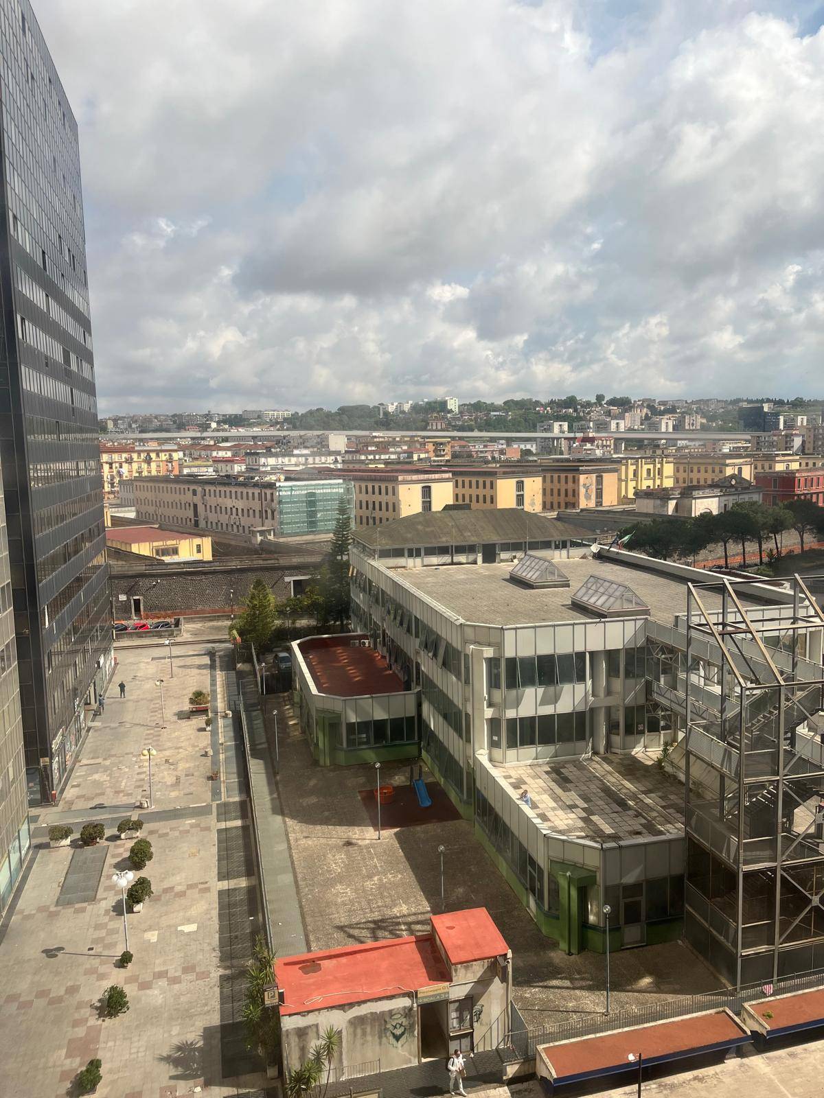 Ufficio in affitto a Napoli