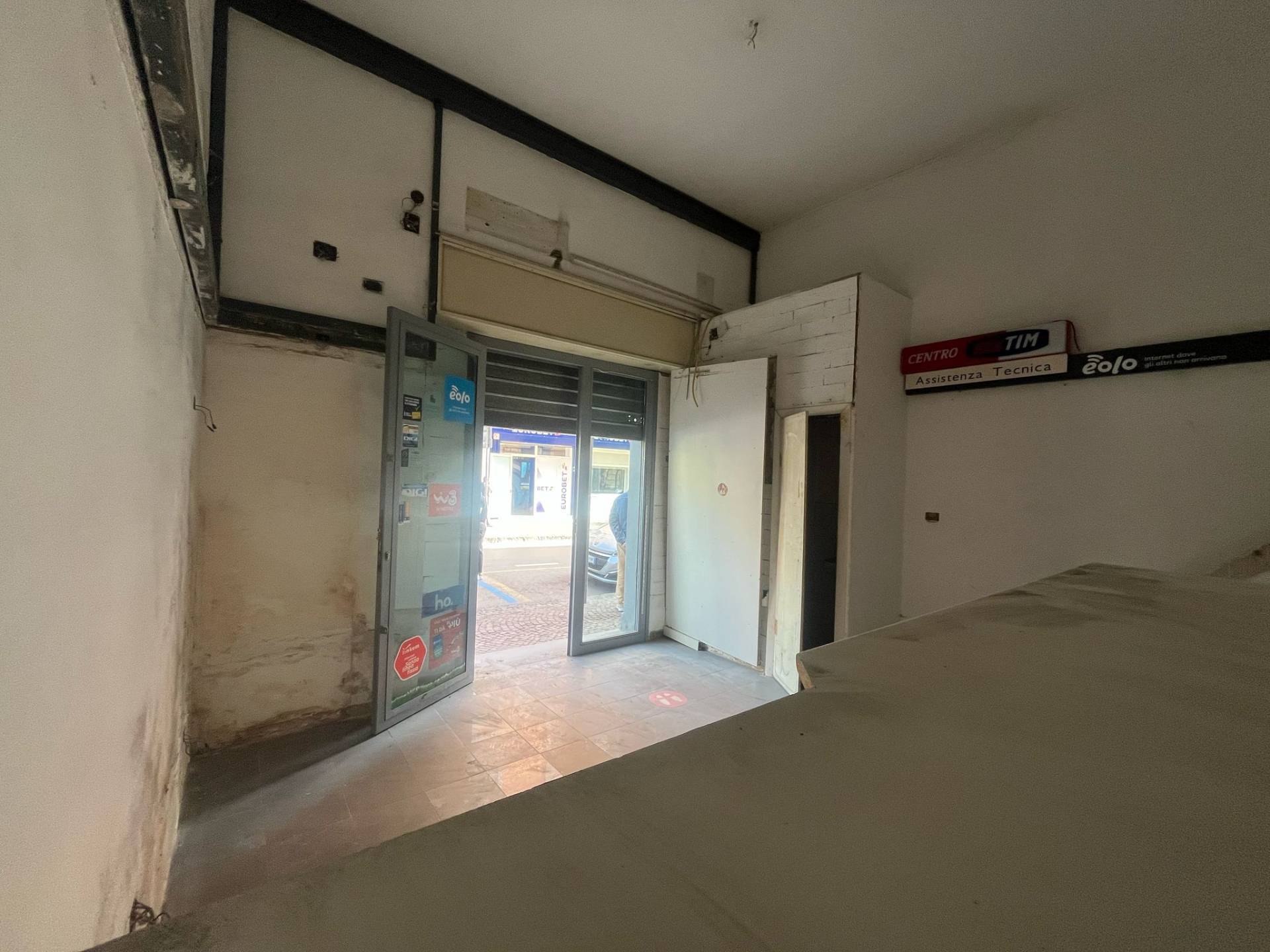 Negozio in affitto a San Giorgio a Cremano