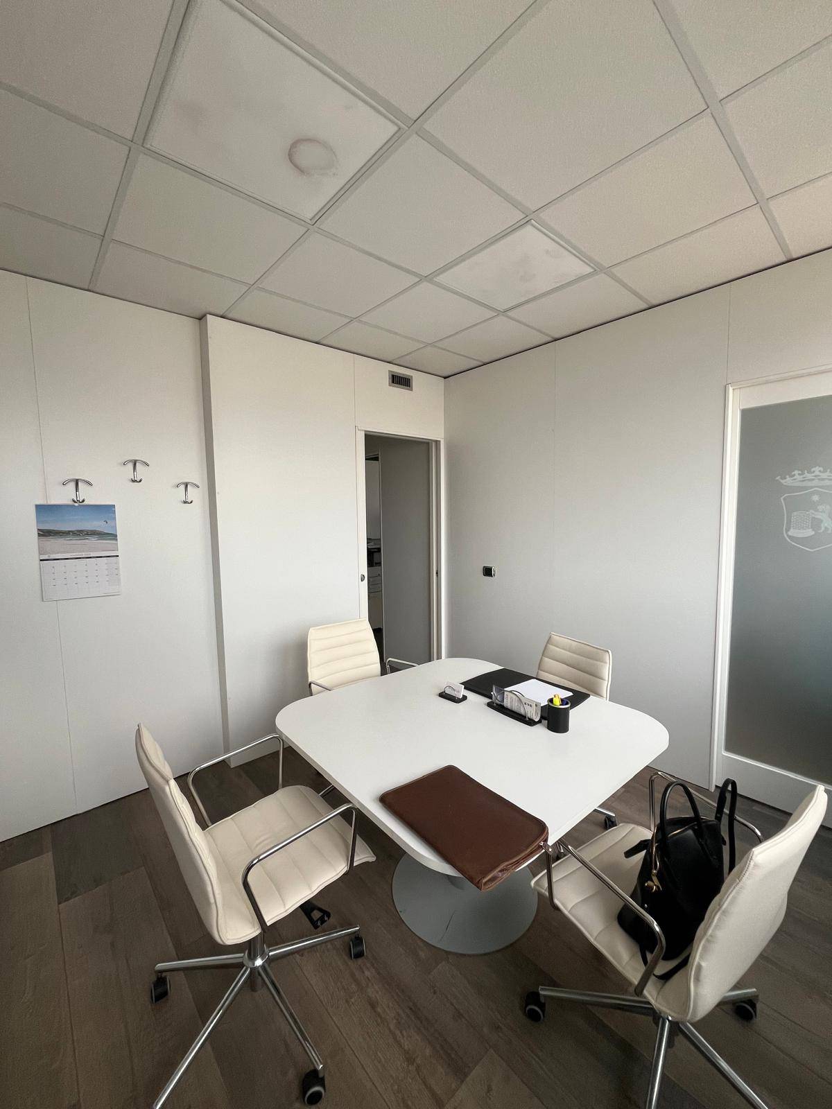 Ufficio in affitto a Napoli