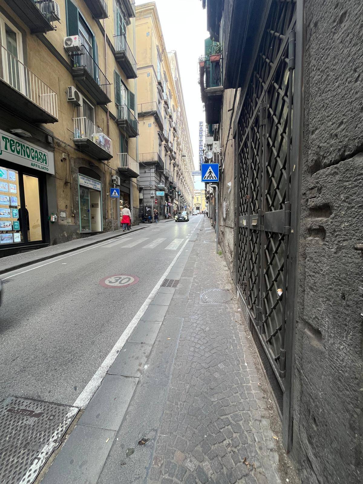 Ufficio in vendita a Napoli