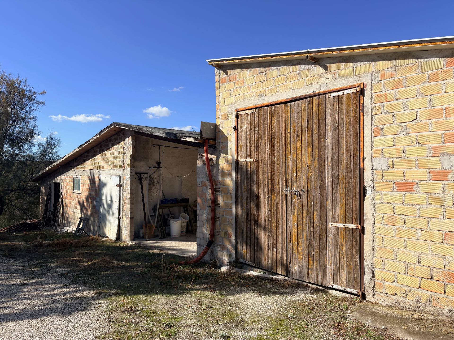 Casolare in vendita a Belvedere Ostrense