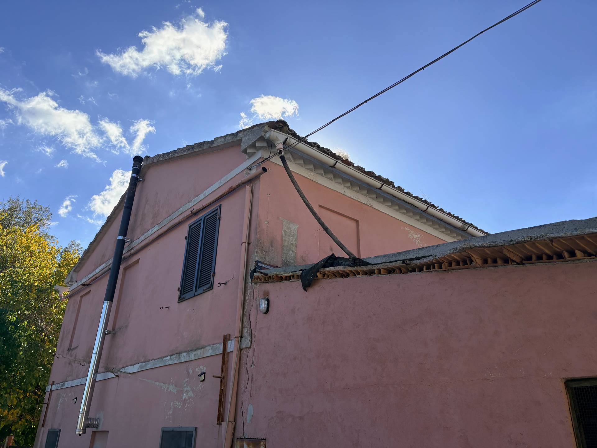 Casolare in vendita a Belvedere Ostrense