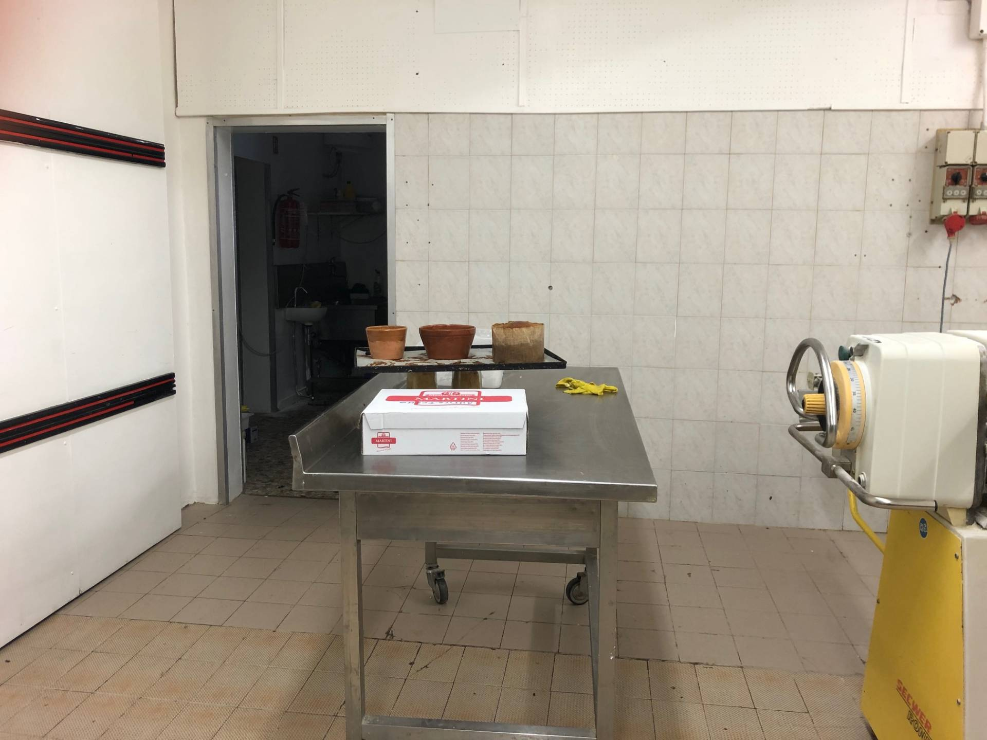 Laboratorio/capannone industriale in vendita a Montemarciano, Marina di Montemarciano