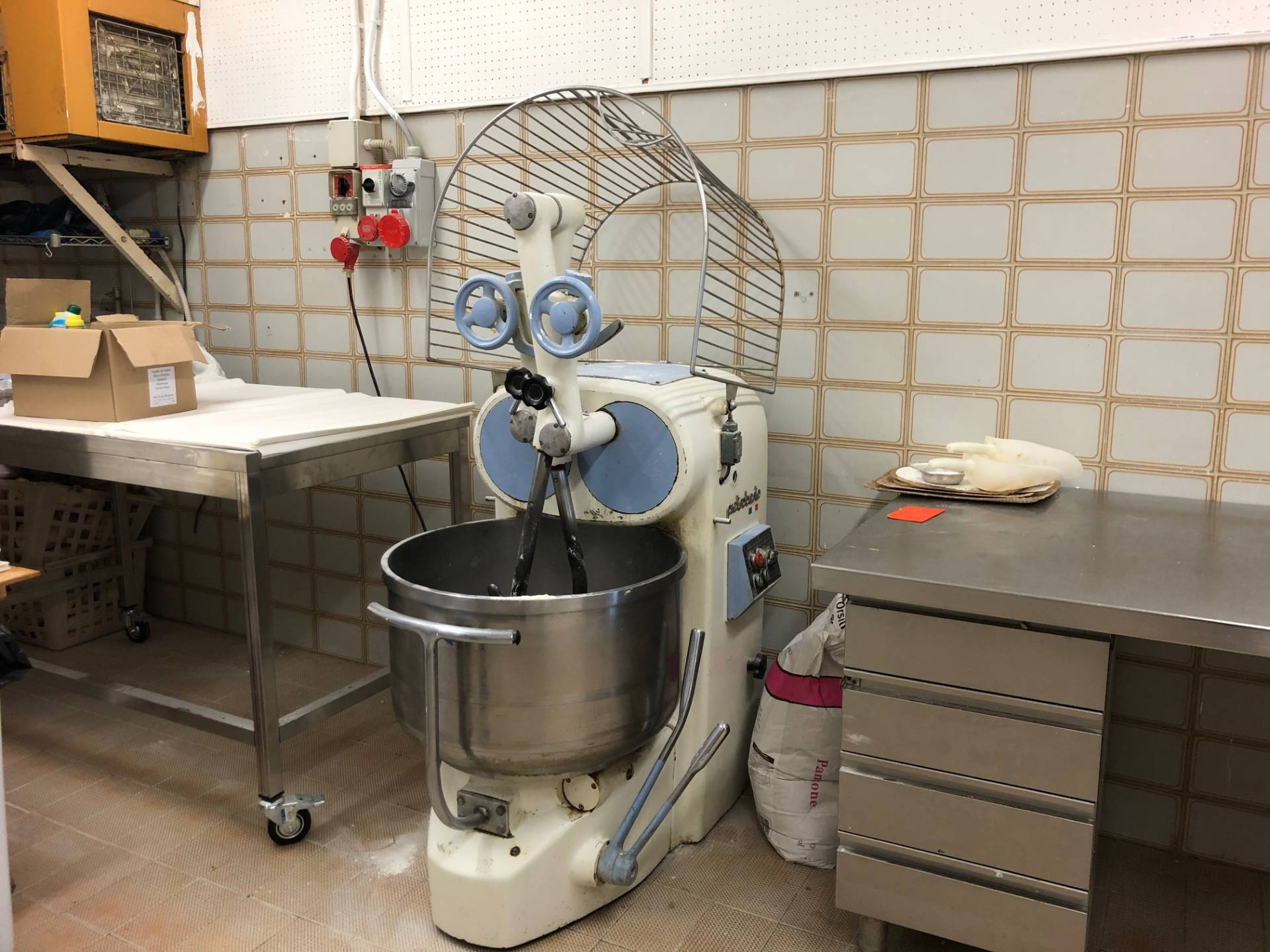 Laboratorio/capannone industriale in vendita a Montemarciano, Marina di Montemarciano