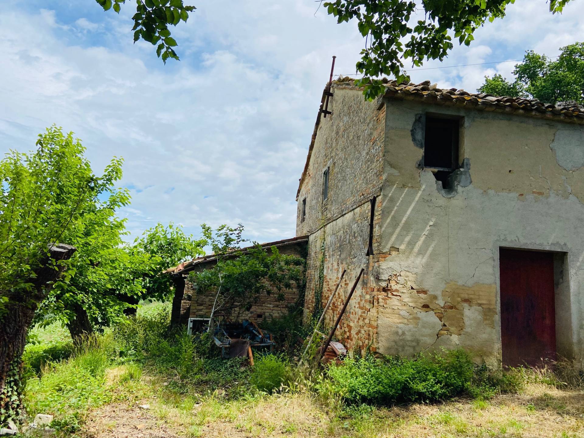 Rustico in vendita a Belvedere Ostrense