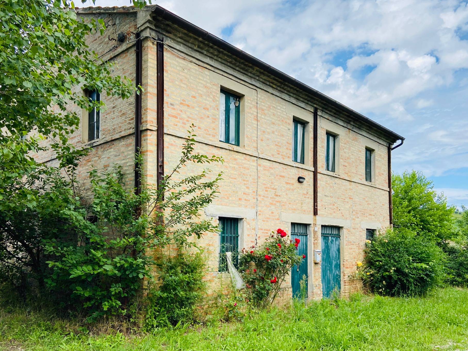 Rustico in vendita a Belvedere Ostrense