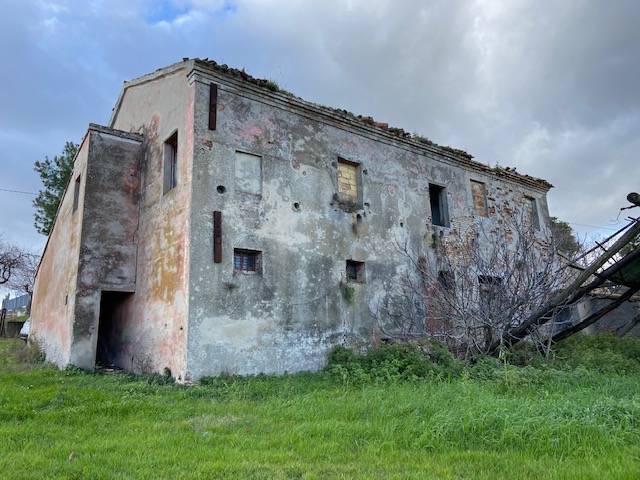 Rustico in vendita a Belvedere Ostrense