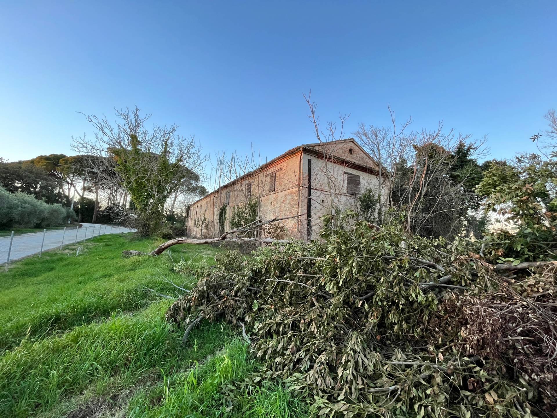 Casolare in vendita a Monte San Vito, Santa Lucia