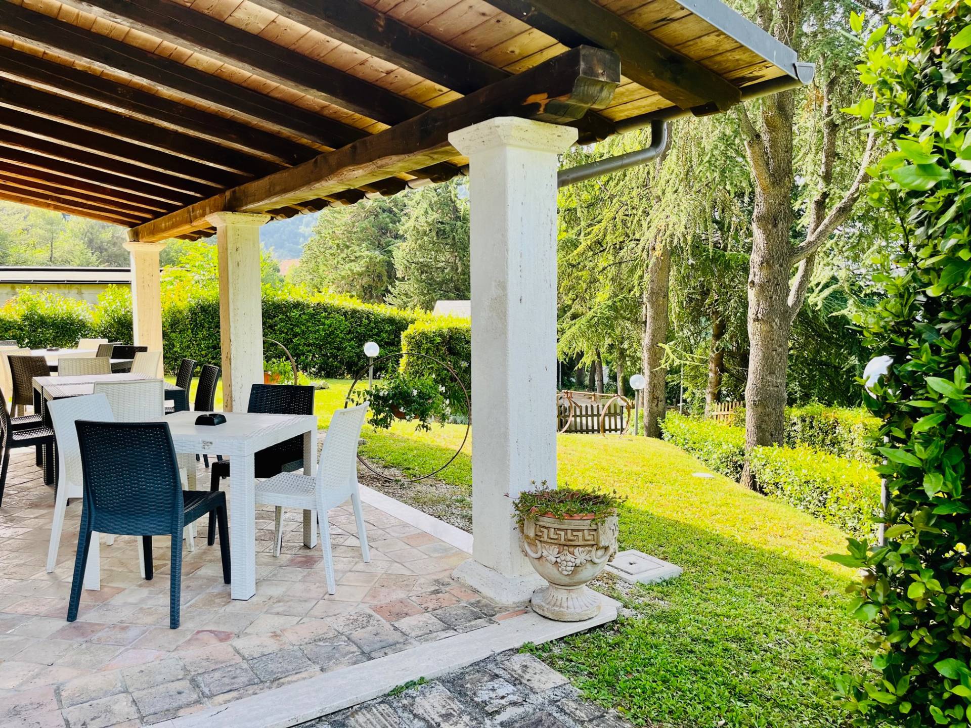 B&B in vendita a Ascoli Piceno, Castel Trosino