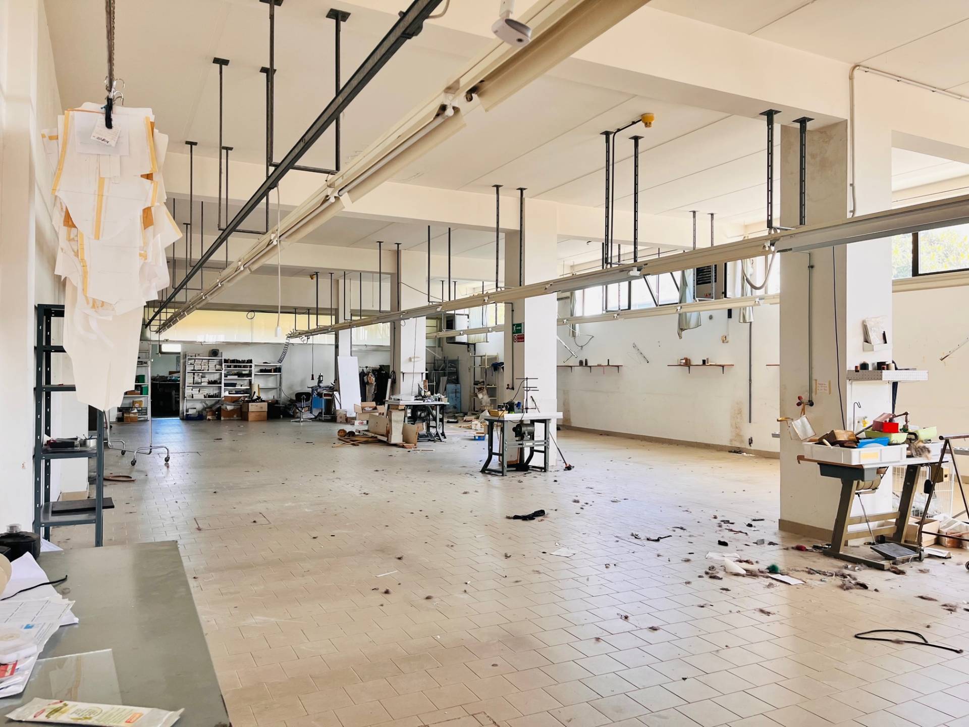 Laboratorio/capannone industriale in affitto a Monte San Vito, Borghetto