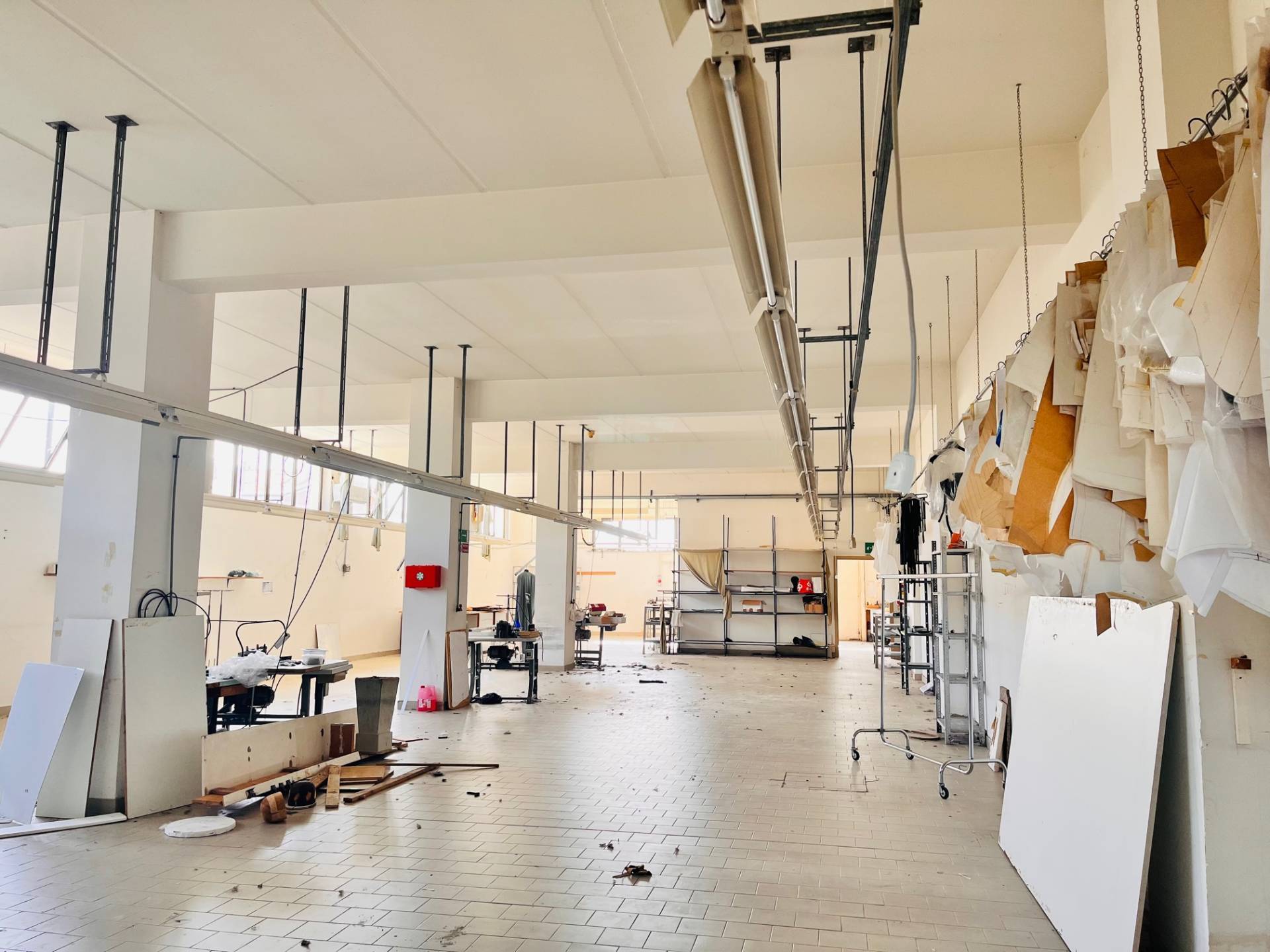 Laboratorio/capannone industriale in affitto a Monte San Vito, Borghetto