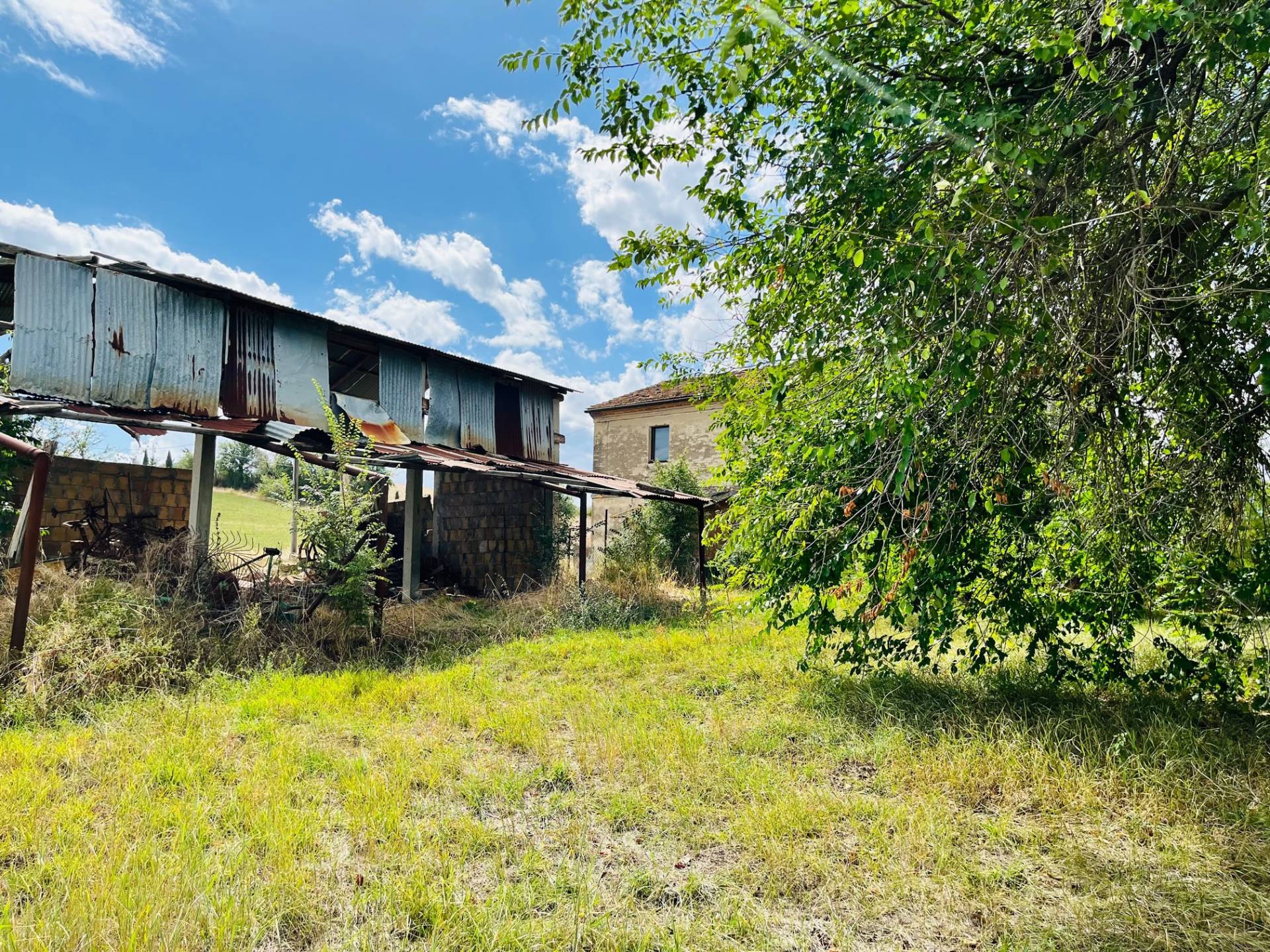 Doppio Casolare in vendita a Ostra