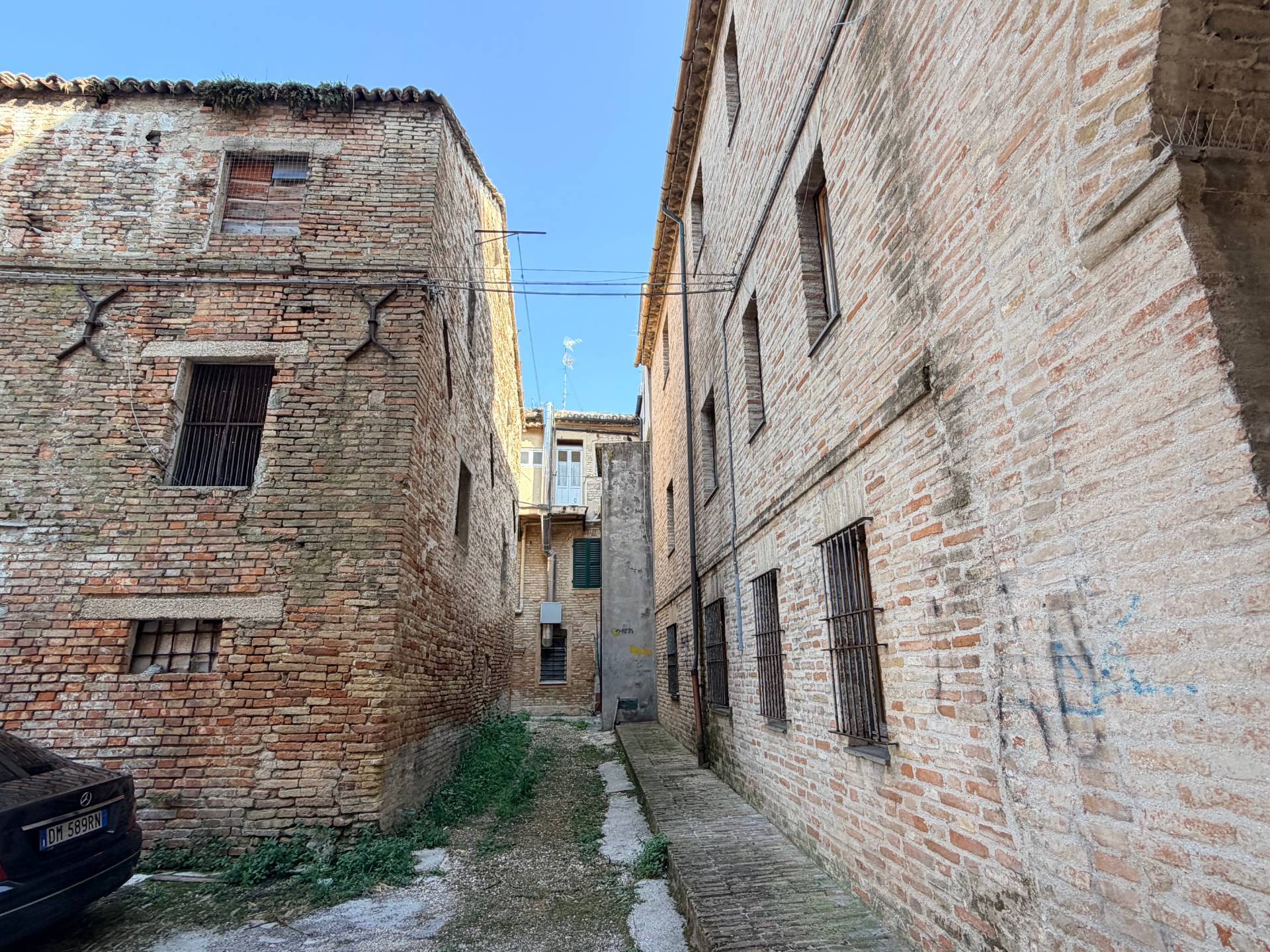 Appartamento in vendita a Falconara Marittima