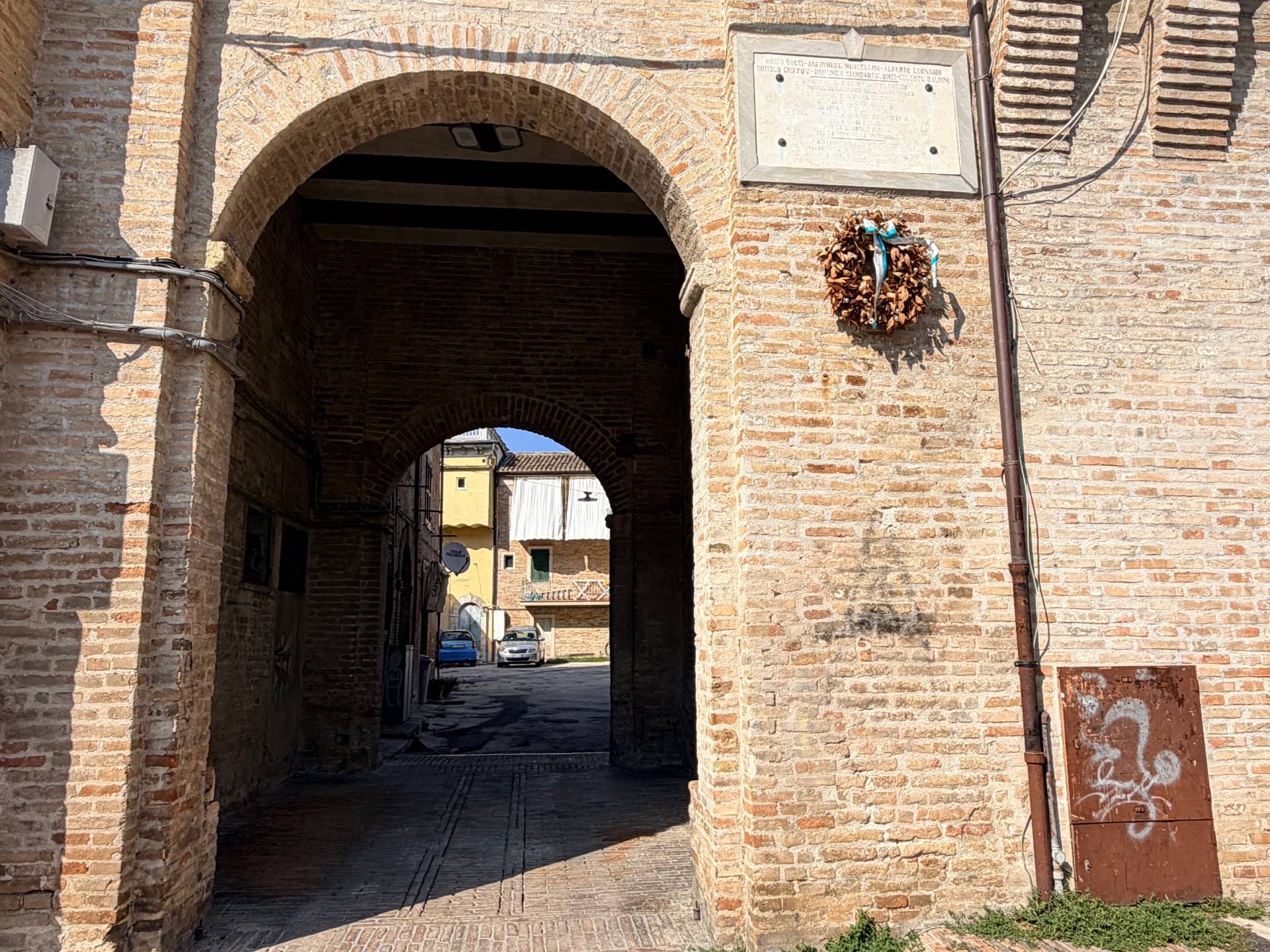 Appartamento in vendita a Falconara Marittima