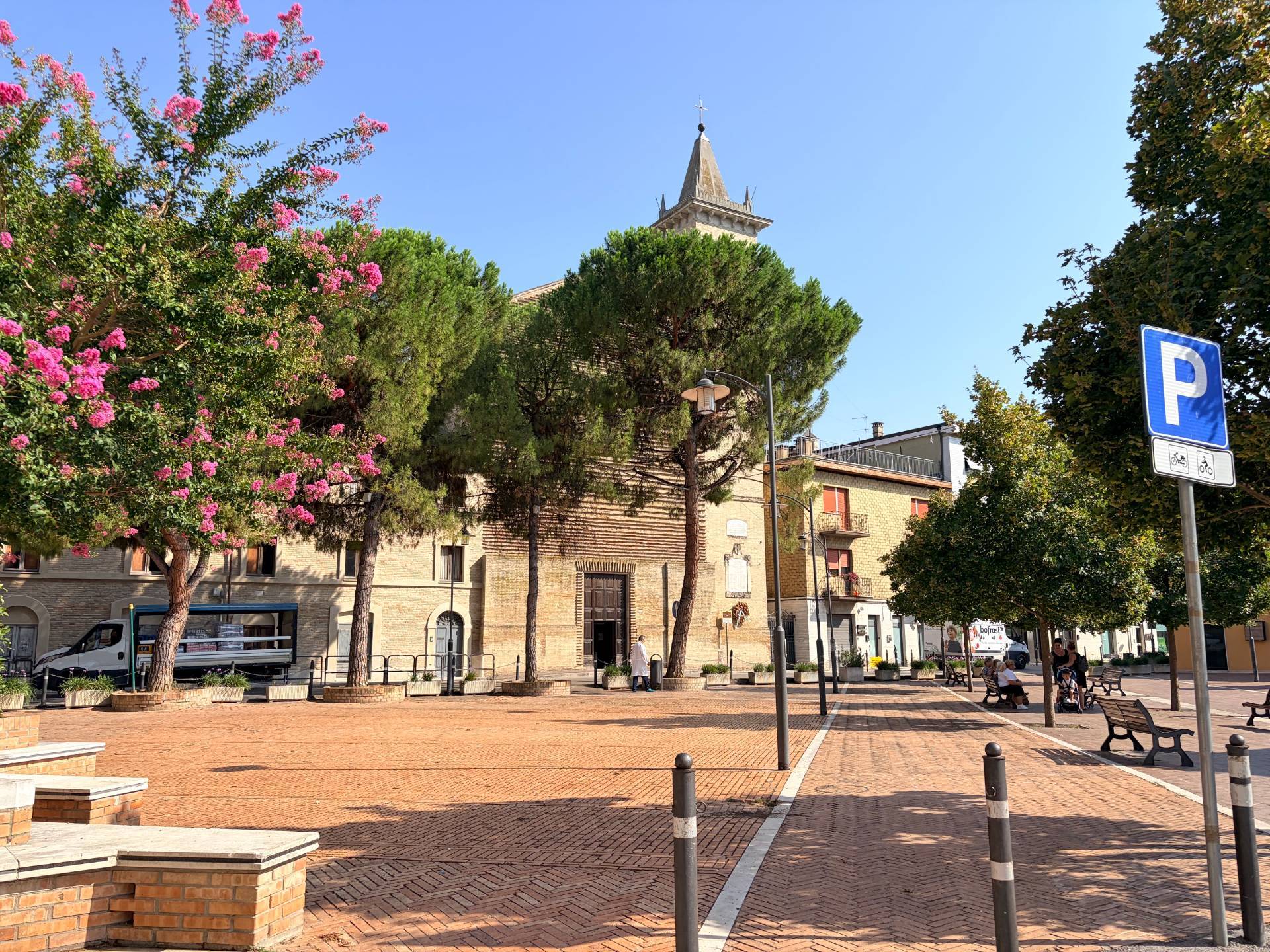 Appartamento in vendita a Falconara Marittima