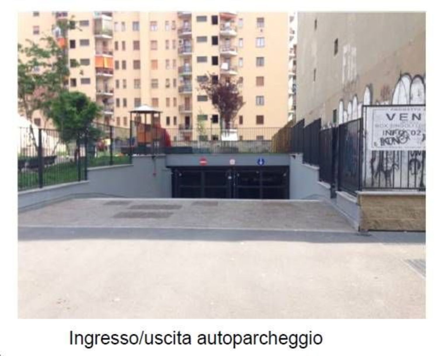 Box/Garage 14mq in vendita in via antonio bazzini 20, Milano