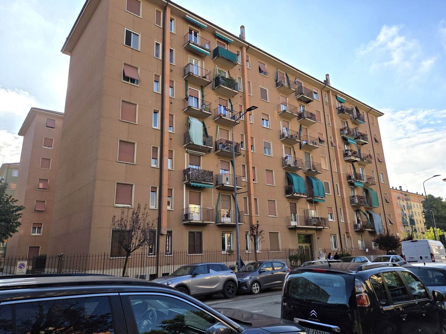 Bilocale in vendita in viale giovanni suzzani 92, Milano