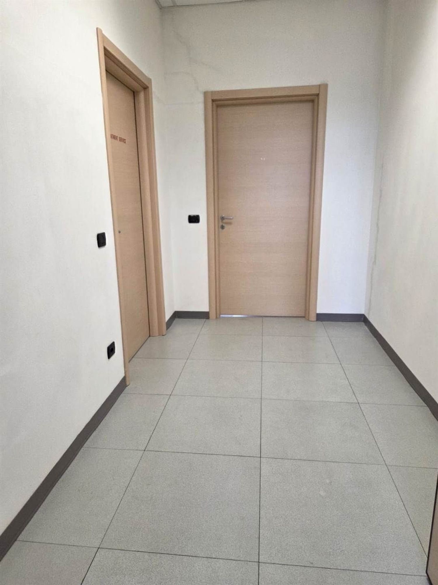 Ufficio in affitto in via trento 0, Vimercate