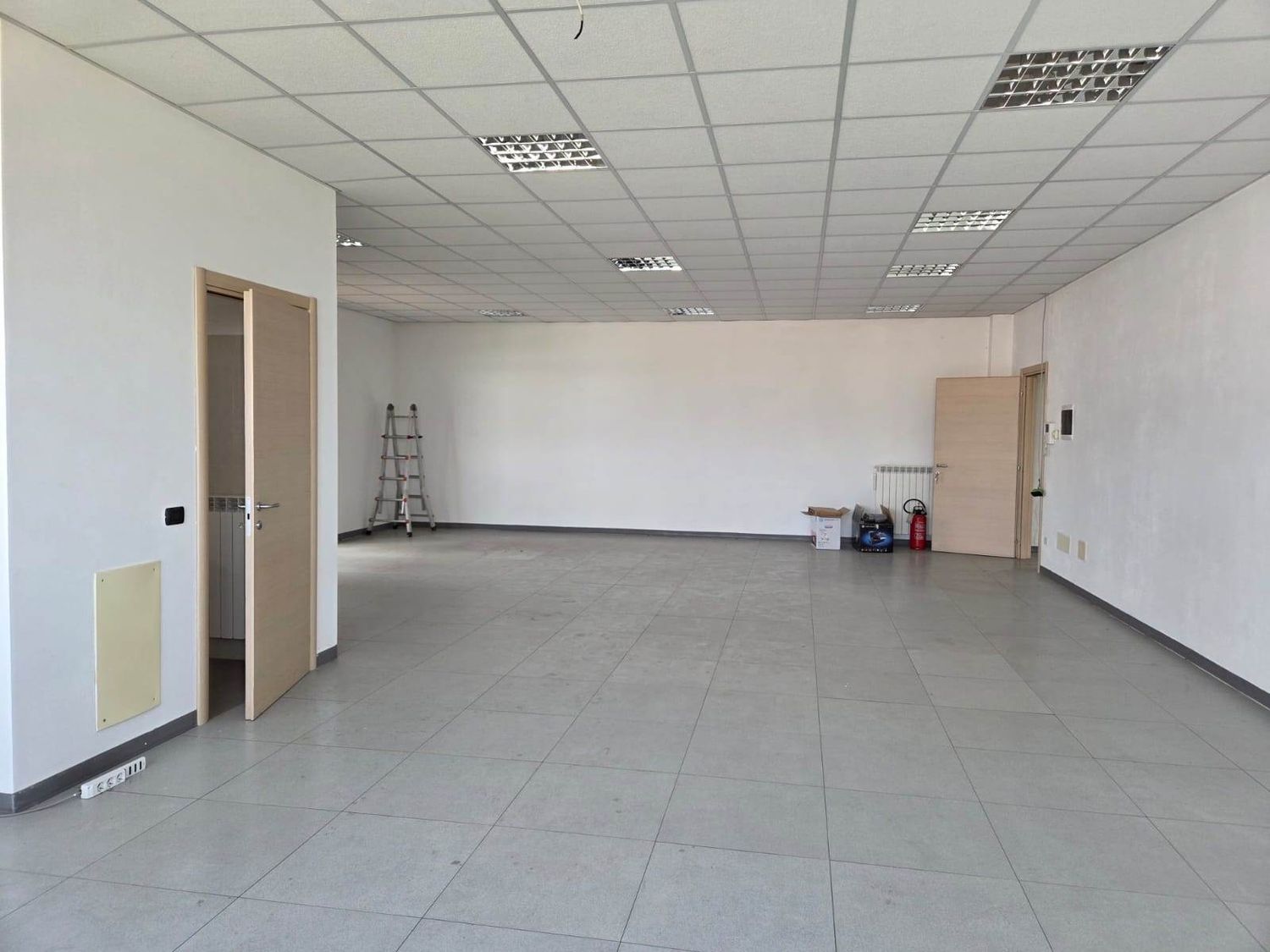 Ufficio in affitto in via valdossola 3, Vimercate