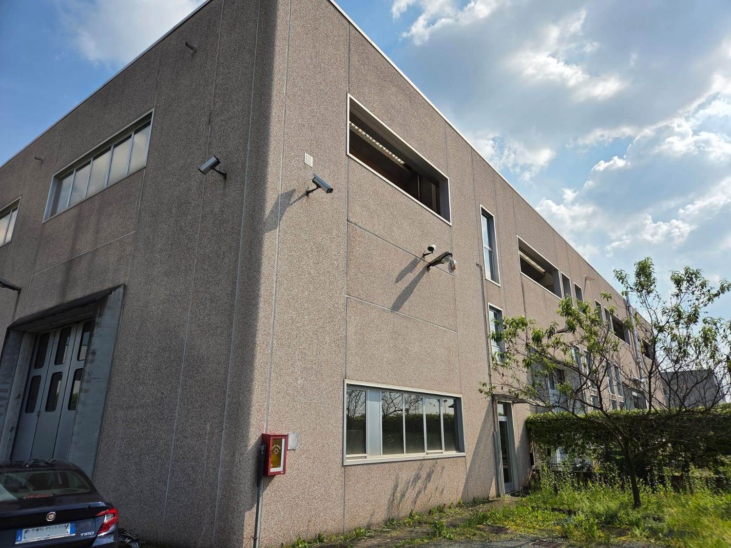 Capannone in vendita in via trento 0, Vimercate