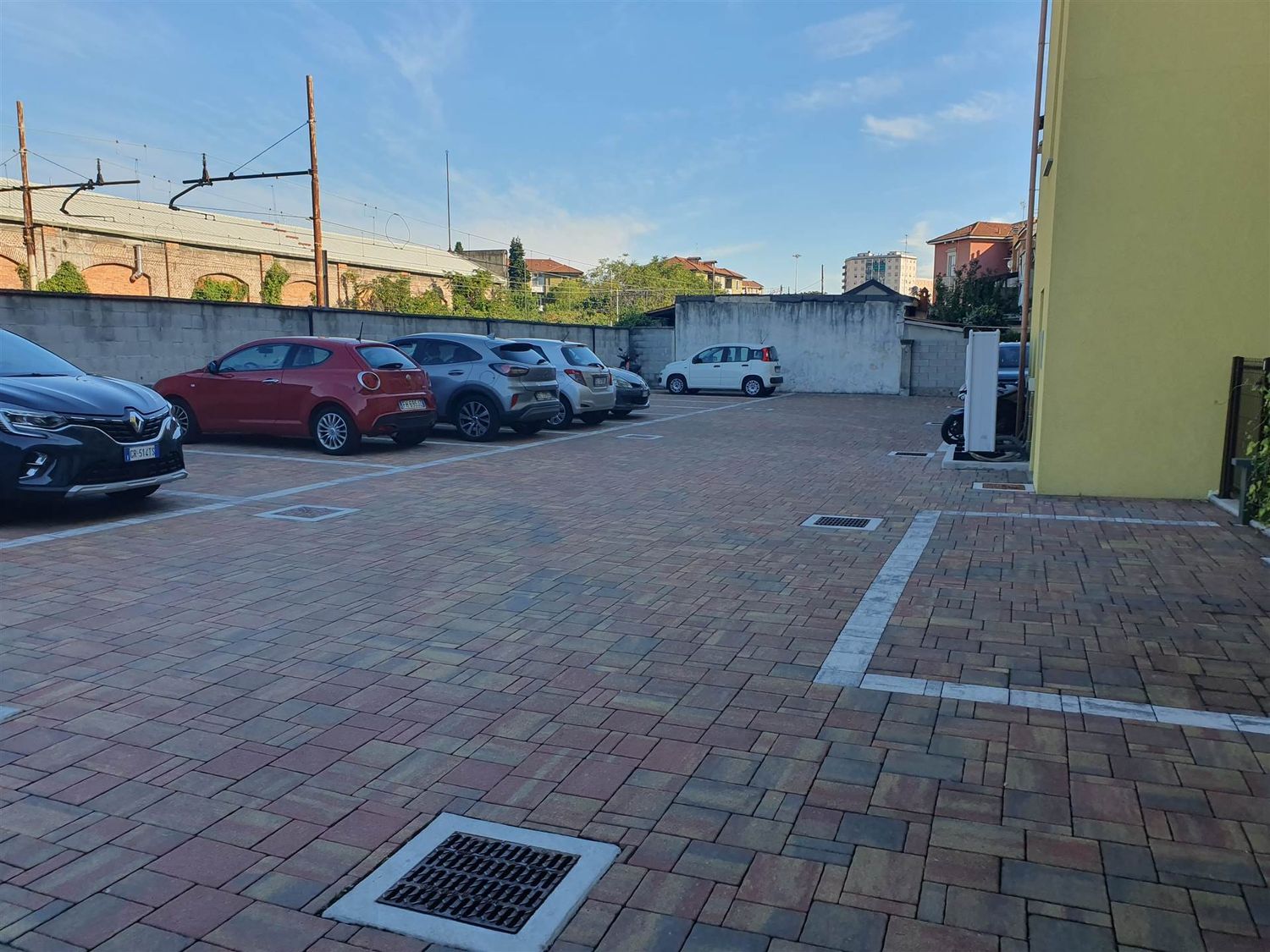 Box/Garage 12mq in vendita in via monte sabotino 38, Sesto San Giovanni