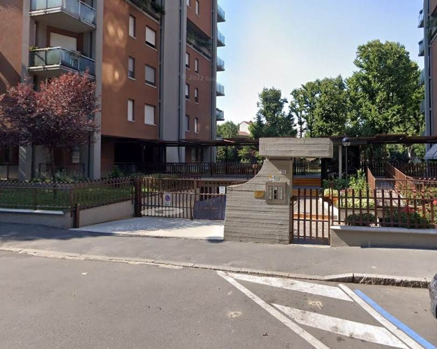 Box/Garage 13mq in vendita in via xxiv maggio 35, Sesto San Giovanni