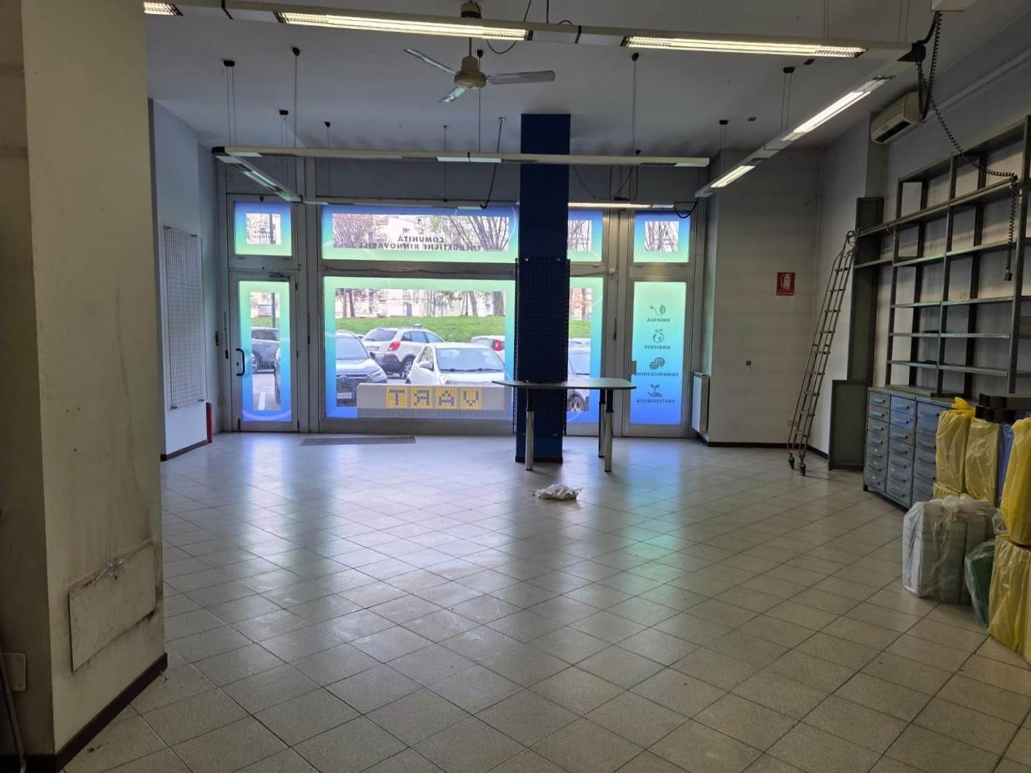 Locale commerciale in vendita in viale ercole marelli 19, Sesto San Giovanni