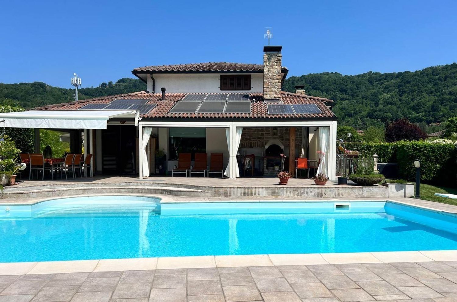 Villa in vendita in villaggio larco 6, Sotto il Monte Giovanni XXIII
