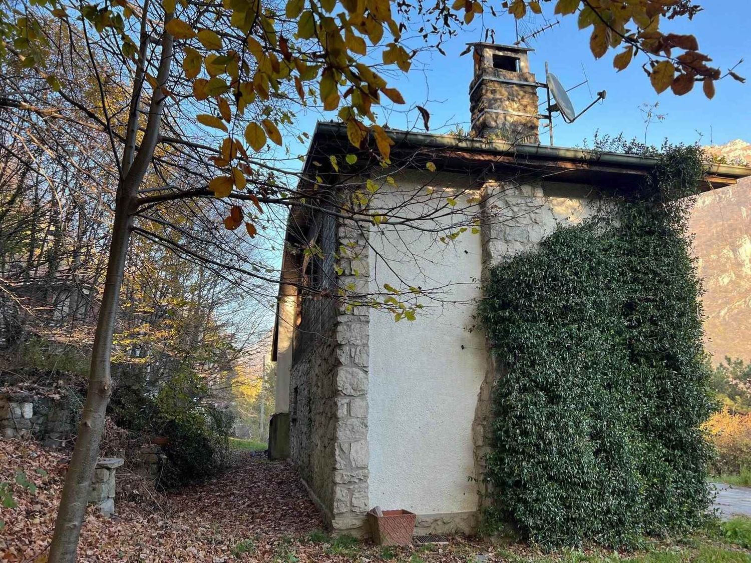 Villa in vendita in via via massimo d'azeglio 4, Ballabio